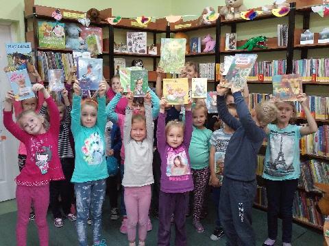 ZAJĘCIA W BIBLIOTECE W OTOCZNEJ