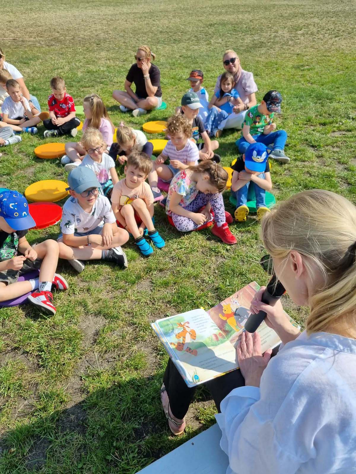 Cała Polska Czyta Dzieciom – Czytanie na Polanie